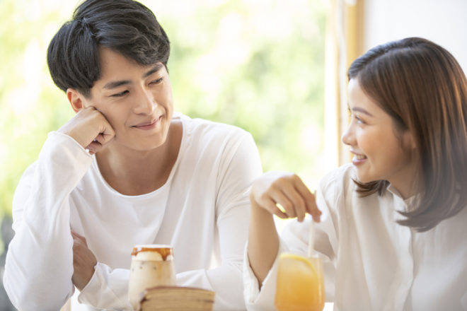 彼女のこと、一生手放したくない…！「男性が結婚したいと思う女性」の特徴3つ